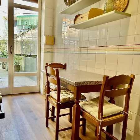 Sailor House 아파트 아로나
